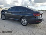 ✅ 2019 Volkswagen Jetta S • VIN: 3VWN57BU9KM227815 • Lot: 89543765. Wystawiony na Copart z przebiegiem 77 853 mil. Bezpłatny archiwum sprzedaży aukcyjnych z USA i szczegółowy raport historii pojazdu na DreamBid. Zdjęcie 2.