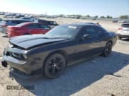 ✅ 2012 Dodge Challenger SXT • VIN: 2C3CDYAG9CH137776 • Lot: 74303564. Wystawiony na Copart z przebiegiem 137 180 mil. Bezpłatny archiwum sprzedaży aukcyjnych z USA i szczegółowy raport historii pojazdu na DreamBid. Zdjęcie 1.