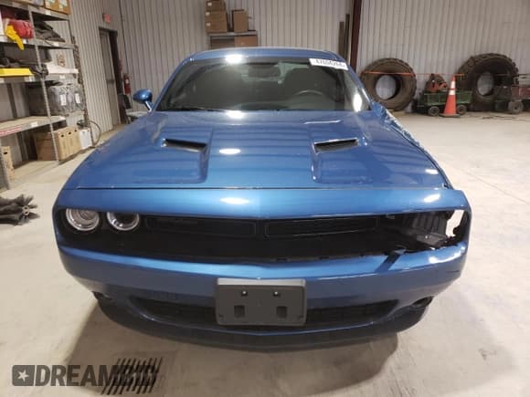 ✅ 2023 Dodge Challenger SXT • VIN: 2C3CDZGGXPH522184 • Lot: 47604264. Wystawiony na Copart z przebiegiem 15 979 mil. Bezpłatny archiwum sprzedaży aukcyjnych z USA i szczegółowy raport historii pojazdu na DreamBid. Zdjęcie 5.