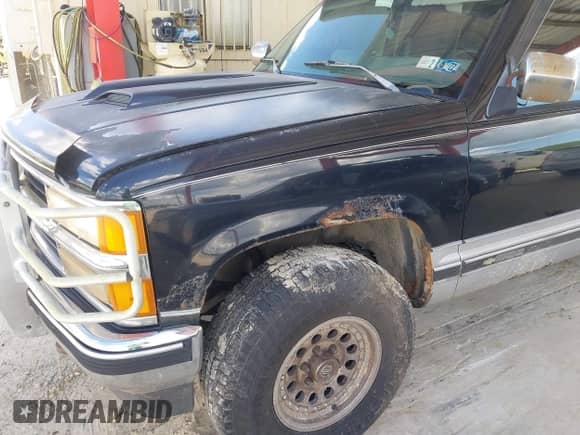 1993 Chevrolet Silverado 1500 с VIN 2GCEK19K7P1138868, выставлен на аукционе IAAI как лот 43229444 с пробегом 123 885 миль миль и . История ставок и продаж доступна на DreamBid. Изображение 6.