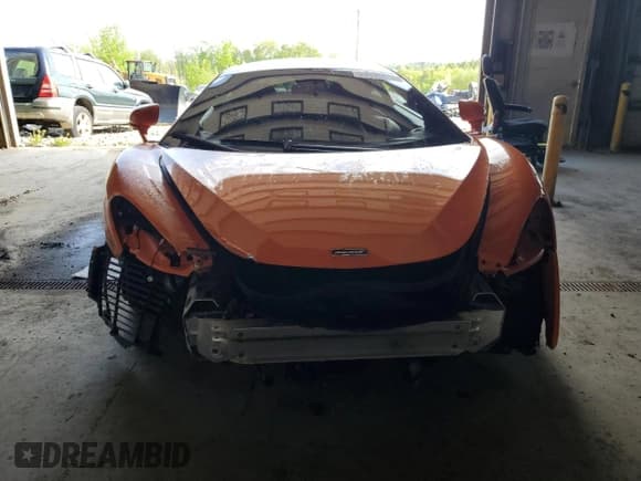 ✅ 2016 McLaren 570S • VIN: SBM13DAA7GW000814 • Lot: 55457784. Wystawiony na Copart z przebiegiem 31 324 mil. Bezpłatny archiwum sprzedaży aukcyjnych z USA i szczegółowy raport historii pojazdu na DreamBid. Zdjęcie 5.