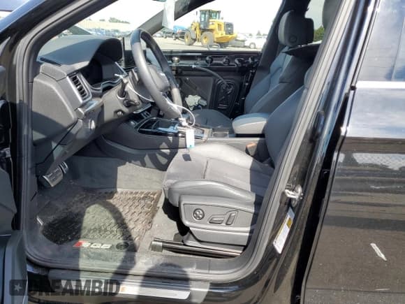 ✅ 2023 Audi SQ5 Sportback Premium Plus • VIN: WA124AFY6P2071504 • Лот: 58784334. Опубликован ранее на Copart с пробегом 3 934 миль. Бесплатный доступ к архиву аукционных продаж из США и подробный отчёт об истории автомобиля на DreamBid. Изображение 7.