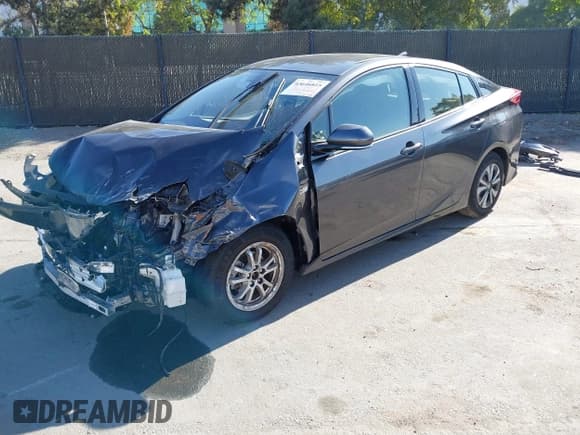 ✅ 2018 Toyota Prius Premium • VIN: JTDKARFP7J3075731 • Lot: 43646815. Wystawiony na IAAI z przebiegiem Nie podano. Bezpłatny archiwum sprzedaży aukcyjnych z USA i szczegółowy raport historii pojazdu na DreamBid. Zdjęcie 18.