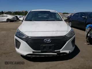 2017 Hyundai Ioniq Blue with VIN KMHC65LCXHU040200, listed as a Copart auction lot 62828333 with 223,725 mi miles and . Bid and sale history available at DreamBid. Image 5.