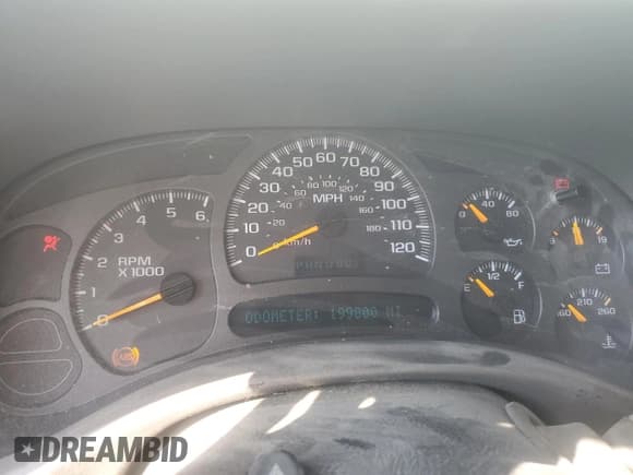 ✅ 2006 Chevrolet Silverado 2500HD LT3 • VIN: 1GCHK23G36F230834 • Lot: 75345404. Wystawiony na Copart z przebiegiem 199 800 mil. Bezpłatny archiwum sprzedaży aukcyjnych z USA i szczegółowy raport historii pojazdu na DreamBid. Zdjęcie 9.