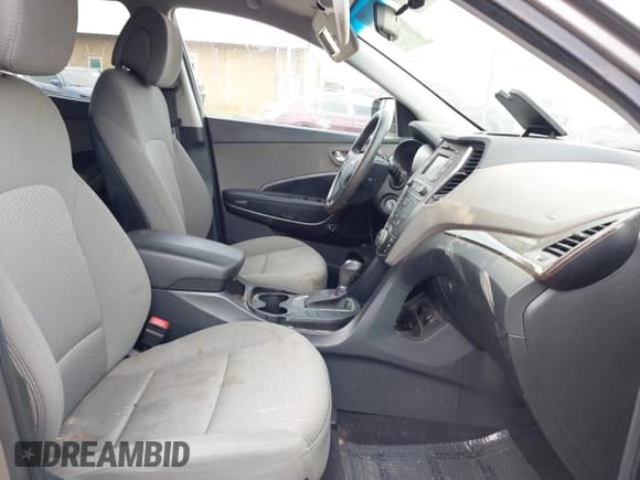 ✅ 2018 Hyundai Santa Fe 2.4L • VIN: 5NMZTDLB9JH078832 • Лот: 43147812. Опубликован ранее на IAAI с пробегом 122 368 миль. Бесплатный доступ к архиву аукционных продаж из США и подробный отчёт об истории автомобиля на DreamBid. Изображение 5.