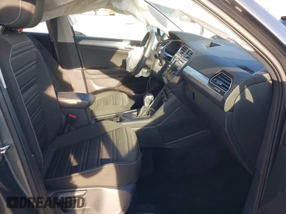 ✅ 2024 Volkswagen Tiguan S • VIN: 3VVRB7AX2RM053669 • Lot: 41461526. Listed on IAAI with 33,358 mi. Free auction sales archive from the USA and detailed vehicle history report at DreamBid. Image 5.