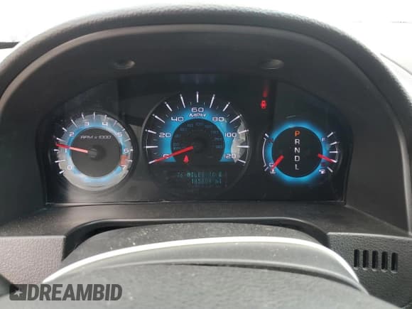 ✅ 2010 Ford Fusion SE • VIN: 3FAHP0HA6AR388810 • Lot: 69731875. Wystawiony na Copart z przebiegiem 185 804 mil. Bezpłatny archiwum sprzedaży aukcyjnych z USA i szczegółowy raport historii pojazdu na DreamBid. Zdjęcie 9.