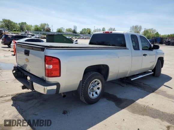 ✅ 2010 Chevrolet Silverado 1500 Work Truck • VIN: 1GCSCPE04AZ257340 • Lot: 54273575. Listed on Copart with 186,902 mi. Free auction sales archive from the USA and detailed vehicle history report at DreamBid. Image 3.