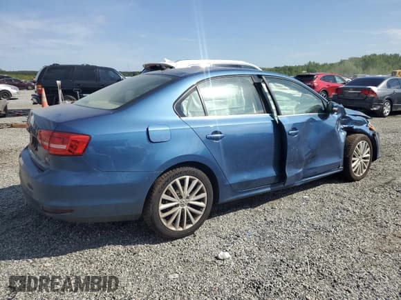 ✅ 2015 Volkswagen Jetta SE • VIN: 3VWD07AJ0FM290857 • Лот: 53243675. Опубликован ранее на Copart с пробегом 197 356 миль. Бесплатный доступ к архиву аукционных продаж из США и подробный отчёт об истории автомобиля на DreamBid. Изображение 3.