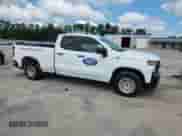 2021 Chevrolet Silverado 1500 Work Truck z VIN 1GCRWAEF9MZ158881, wystawiony jako Copart lot #64322985 z przebiegiem 78 552 mil mil oraz Czysty tytuł • Clean title. Historia ofert i sprzedaży dostępna na DreamBid. Obrazek 4.