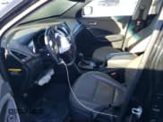 ✅ 2017 Hyundai Santa Fe 2.4L • VIN: 5NMZUDLB8HH035039 • Лот: 81194483. Опубликован ранее на Copart с пробегом 92 281 миль. Бесплатный доступ к архиву аукционных продаж из США и подробный отчёт об истории автомобиля на DreamBid. Изображение 7.