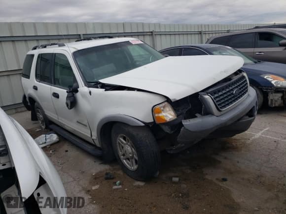 ✅ 2002 Ford Explorer XLS • VIN: 1FMZU62E12UA70329 • Лот: 45551445. Опубликован ранее на Copart с пробегом 284 549 миль. Бесплатный доступ к архиву аукционных продаж из США и подробный отчёт об истории автомобиля на DreamBid. Изображение 4.