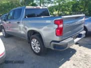 ✅ 2023 Chevrolet Silverado 1500 Custom • VIN: 1GCPABEK1PZ270250 • Lot: 42148020. Wystawiony na IAAI z przebiegiem 14 978 mil. Bezpłatny archiwum sprzedaży aukcyjnych z USA i szczegółowy raport historii pojazdu na DreamBid. Zdjęcie 3.