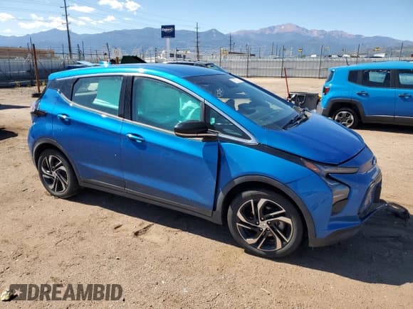 ✅ 2022 Chevrolet Bolt EV 1LT • VIN: 1G1FW6S07N4132450 • Lot: 72857904. Wystawiony na Copart z przebiegiem Nie podano. Bezpłatny archiwum sprzedaży aukcyjnych z USA i szczegółowy raport historii pojazdu na DreamBid. Zdjęcie 4.