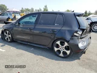 ✅ 2012 Volkswagen Golf GTI w/Conv & Sunroof PZEV • VIN: WVWGD7AJ5CW046721 • Lot: 71494434. Wystawiony na Copart z przebiegiem 197 457 mil. Bezpłatny archiwum sprzedaży aukcyjnych z USA i szczegółowy raport historii pojazdu na DreamBid. Zdjęcie 2.