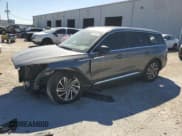 ✅ 2023 Lincoln Aviator Standard • VIN: 5LM5J6WC4PGL01419 • Lot: 49246625. Wystawiony na Copart z przebiegiem 81 724 mil. Bezpłatny archiwum sprzedaży aukcyjnych z USA i szczegółowy raport historii pojazdu na DreamBid. Zdjęcie 1.
