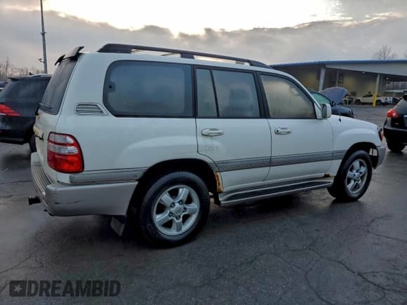 ✅ 2003 Toyota Land Cruiser • VIN: JTEHT05J532039392 • Lot: 94470905. Wystawiony na Copart z przebiegiem 261 843 mil. Bezpłatny archiwum sprzedaży aukcyjnych z USA i szczegółowy raport historii pojazdu na DreamBid. Zdjęcie 3.