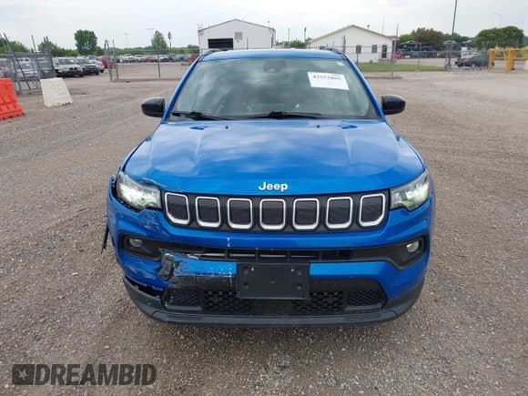 ✅ 2022 Jeep Compass Latitude • VIN: 3C4NJCBB4NT112832 • Lot: 42552865. Listed on IAAI with 66,967 mi. Free auction sales archive from the USA and detailed vehicle history report at DreamBid. Image 12.
