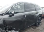 ✅ 2024 Mazda CX-90 S • VIN: JM3KK1HC0R1116434 • Lot: 43761256. Wystawiony na IAAI z przebiegiem 29 617 mil. Bezpłatny archiwum sprzedaży aukcyjnych z USA i szczegółowy raport historii pojazdu na DreamBid. Zdjęcie 15.