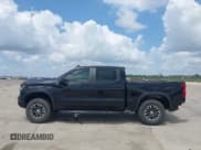 ✅ 2025 Chevrolet Silverado 1500 • VIN: 3GCUKHE84SG100755 • Lot: 43099713. Wystawiony na IAAI z przebiegiem 6 293 mil. Bezpłatny archiwum sprzedaży aukcyjnych z USA i szczegółowy raport historii pojazdu na DreamBid. Zdjęcie 14.