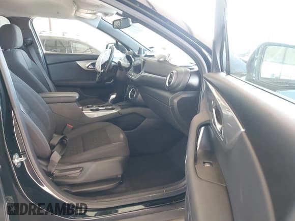 ✅ 2020 Chevrolet Blazer LT • VIN: 3GNKBCRS5LS658863 • Lot: 43506135. Listed on IAAI with 74,322 mi. Free auction sales archive from the USA and detailed vehicle history report at DreamBid. Image 5.