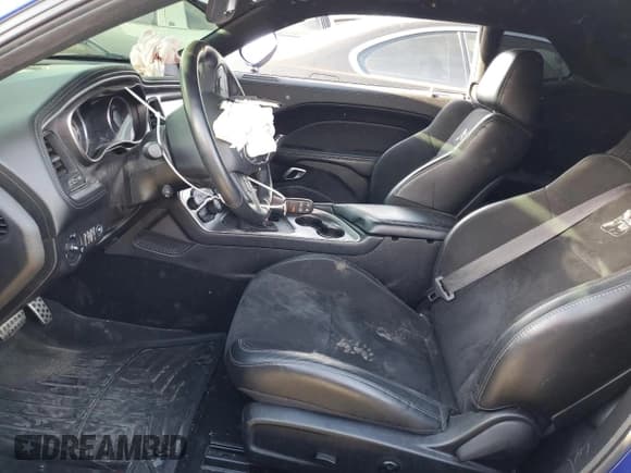 ✅ 2021 Dodge Challenger R/T Scat Pack • VIN: 2C3CDZFJ8MH651694 • Lot: 51382844. Wystawiony na Copart z przebiegiem 12 045 mil. Bezpłatny archiwum sprzedaży aukcyjnych z USA i szczegółowy raport historii pojazdu na DreamBid. Zdjęcie 7.