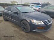 ✅ 2011 Volkswagen CC Sport • VIN: WVWMN7ANXBE700801 • Lot: 94528565. Wystawiony na Copart z przebiegiem 155 720 mil. Bezpłatny archiwum sprzedaży aukcyjnych z USA i szczegółowy raport historii pojazdu na DreamBid. Zdjęcie 4.