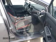 ✅ 2024 Nissan Versa SR • VIN: 3N1CN8FV5RL901643 • Lot: 43315729. Wystawiony na IAAI z przebiegiem 20 315 mil. Bezpłatny archiwum sprzedaży aukcyjnych z USA i szczegółowy raport historii pojazdu na DreamBid. Zdjęcie 5.