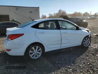 ✅ 2013 Hyundai Accent GLS • VIN: KMHCU4AE8DU379469 • Лот: 77392554. Опубликован ранее на Copart с пробегом 19 518 миль. Бесплатный доступ к архиву аукционных продаж из США и подробный отчёт об истории автомобиля на DreamBid. Изображение 3.