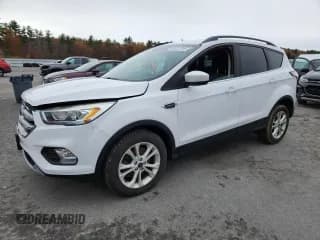 ✅ 2017 Ford Escape SE • VIN: 1FMCU9G98HUA30759 • Lot: 90472245. Wystawiony na Copart z przebiegiem 64 413 mil. Bezpłatny archiwum sprzedaży aukcyjnych z USA i szczegółowy raport historii pojazdu na DreamBid. Zdjęcie 1.