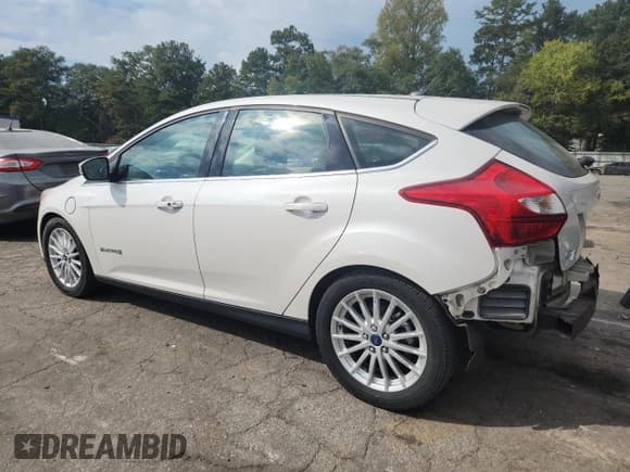 ✅ 2012 Ford Focus Electric • VIN: 1FAHP3R42CL442020 • Lot: 83999215. Wystawiony na Copart z przebiegiem 65 490 mil. Bezpłatny archiwum sprzedaży aukcyjnych z USA i szczegółowy raport historii pojazdu na DreamBid. Zdjęcie 2.