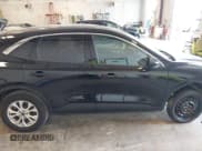 ✅ 2023 Ford Escape Active • VIN: 1FMCU9GN9PUA52314 • Lot: 43194990. Wystawiony na IAAI z przebiegiem 29 211 mil. Bezpłatny archiwum sprzedaży aukcyjnych z USA i szczegółowy raport historii pojazdu na DreamBid. Zdjęcie 13.