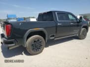 ✅ 2025 GMC Sierra 2500HD Denali Ultimate • VIN: 1GT4UXEYXSF192623 • Lot: 46522485. Wystawiony na Copart z przebiegiem 2 621 mil. Bezpłatny archiwum sprzedaży aukcyjnych z USA i szczegółowy raport historii pojazdu na DreamBid. Zdjęcie 3.