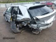 ✅ 2013 Toyota Venza LE • VIN: 4T3ZA3BB4DU077069 • Lot: 42103701. Listed on IAAI with 119,947 mi. Free auction sales archive from the USA and detailed vehicle history report at DreamBid. Image 6.