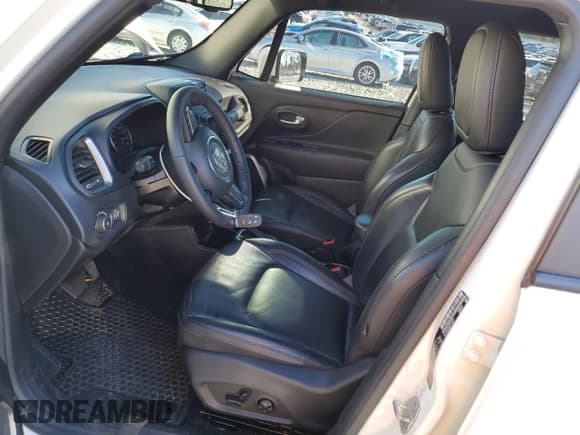 ✅ 2020 Jeep Renegade Altitude • VIN: ZACNJAB19LPL72057 • Lot: 41449755. Listed on Copart with 61,233 mi. Free auction sales archive from the USA and detailed vehicle history report at DreamBid. Image 7.
