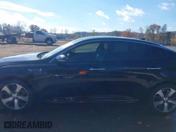 ✅ 2019 Kia Optima LX • VIN: 5XXGT4L38KG291738 • Lot: 43608688. Wystawiony na IAAI z przebiegiem 195 427 mil. Bezpłatny archiwum sprzedaży aukcyjnych z USA i szczegółowy raport historii pojazdu na DreamBid. Zdjęcie 15.