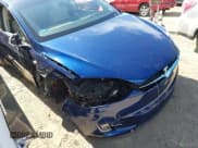 ✅ 2018 Tesla Model X 75D • VIN: 5YJXCDE26JF088188 • Lot: 43001057. Listed on IAAI with Not provided. Free auction sales archive from the USA and detailed vehicle history report at DreamBid. Image 6.