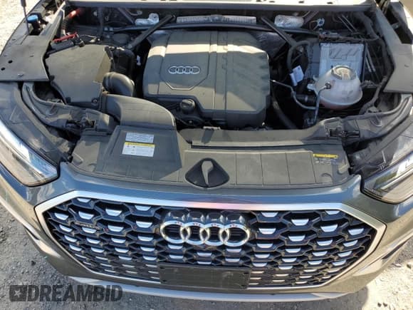 ✅ 2022 Audi Q5 Sportback S line Premium Plus • VIN: WA15AAFY6N2123989 • Lot: 81568405. Listed on Copart with 45,258 mi. Free auction sales archive from the USA and detailed vehicle history report at DreamBid. Image 12.