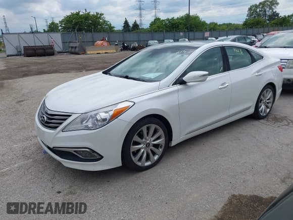 ✅ 2016 Hyundai Azera Limited • VIN: KMHFH4JG6GA547389 • Лот: 42374403. Опубликован ранее на IAAI с пробегом 164 843 миль. Бесплатный доступ к архиву аукционных продаж из США и подробный отчёт об истории автомобиля на DreamBid. Изображение 2.