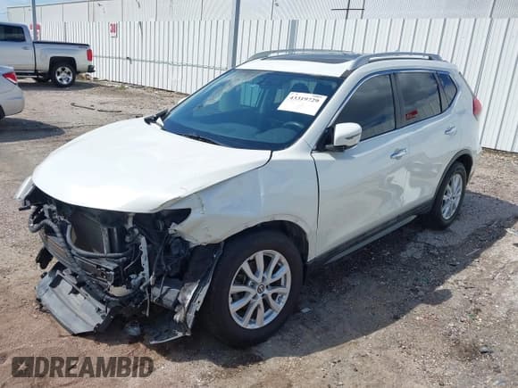✅ 2017 Nissan Rogue SL • VIN: 5N1AT2MT1HC833288 • Lot: 43319729. Listed on IAAI with 116,478 mi. Free auction sales archive from the USA and detailed vehicle history report at DreamBid. Image 2.