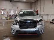 ✅ 2019 Subaru Forester Special Sports • VIN: JF2SKAJC5KH400451 • Lot: 43377138. Wystawiony na IAAI z przebiegiem 135 318 mil. Bezpłatny archiwum sprzedaży aukcyjnych z USA i szczegółowy raport historii pojazdu na DreamBid. Zdjęcie 12.