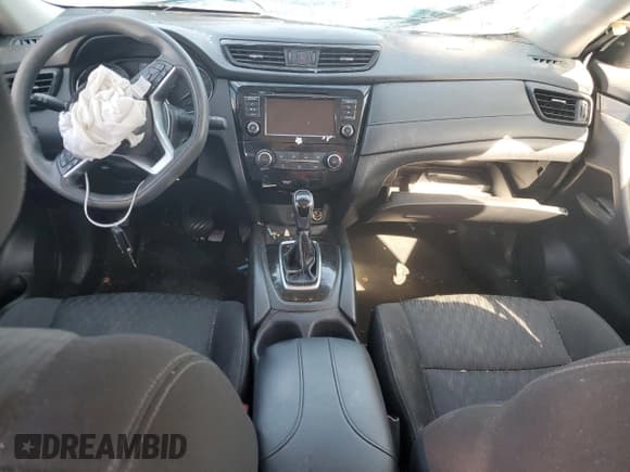 ✅ 2018 Nissan Rogue S • VIN: KNMAT2MT5JP530677 • Лот: 84782445. Опубликован ранее на Copart с пробегом 155 132 миль. Бесплатный доступ к архиву аукционных продаж из США и подробный отчёт об истории автомобиля на DreamBid. Изображение 10.