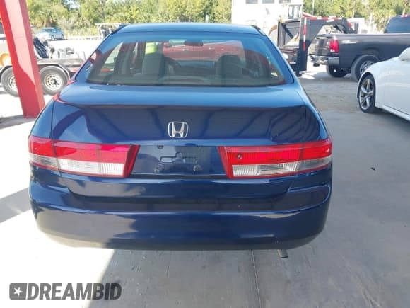 ✅ 2003 Honda Accord LX • VIN: 1HGCM56343A128452 • Лот: 43679597. Опубликован ранее на IAAI с пробегом 226 040 миль. Бесплатный доступ к архиву аукционных продаж из США и подробный отчёт об истории автомобиля на DreamBid. Изображение 17.