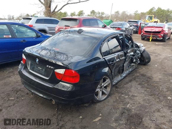 ✅ 2008 BMW 3 Series 335i • VIN: WBAVB77508NJ97001 • Лот: 41880489. Опубликован ранее на IAAI с пробегом 181 518 миль. Бесплатный доступ к архиву аукционных продаж из США и подробный отчёт об истории автомобиля на DreamBid. Изображение 4.
