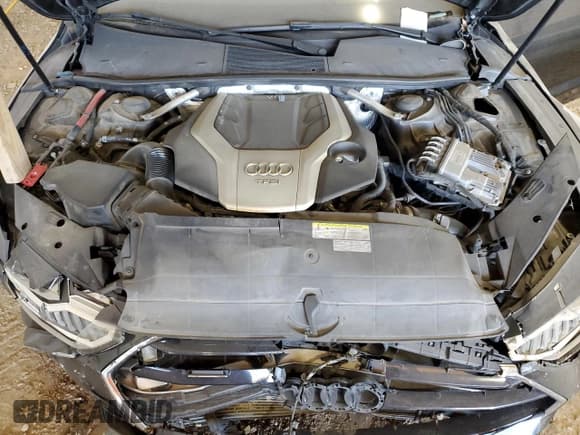 ✅ 2019 Audi A7 Premium Plus • VIN: WAUR2AF22KN050708 • Лот: 82110584. Опубликован ранее на Copart с пробегом Не указан. Бесплатный доступ к архиву аукционных продаж из США и подробный отчёт об истории автомобиля на DreamBid. Изображение 11.