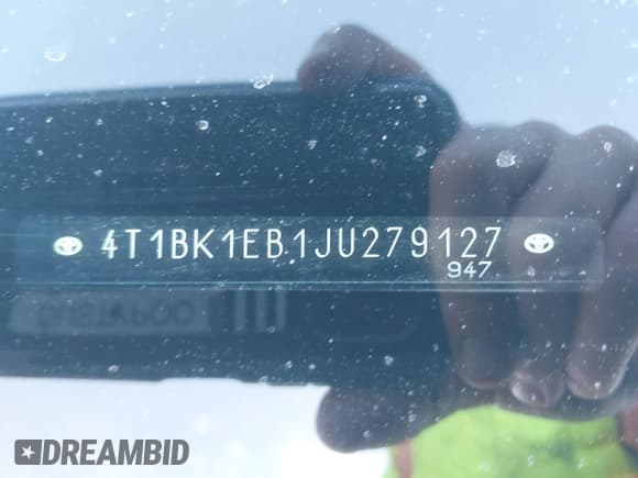 ✅ 2018 Toyota Avalon XLE Premium • VIN: 4T1BK1EB1JU279127 • Lot: 43772480. Wystawiony na IAAI z przebiegiem 138 672 mil. Bezpłatny archiwum sprzedaży aukcyjnych z USA i szczegółowy raport historii pojazdu na DreamBid. Zdjęcie 9.