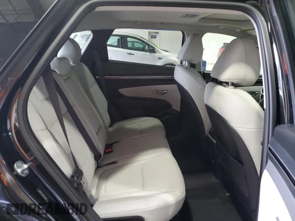 ✅ 2022 Hyundai Tucson SEL • VIN: 5NMJCCAE0NH033501 • Lot: 68117114. Wystawiony na Copart z przebiegiem 21 109 mil. Bezpłatny archiwum sprzedaży aukcyjnych z USA i szczegółowy raport historii pojazdu na DreamBid. Zdjęcie 11.