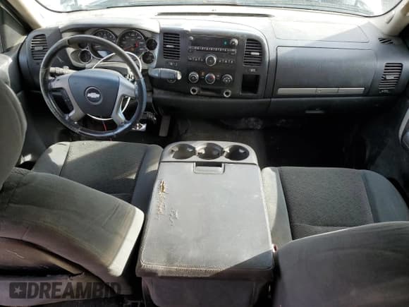 ✅ 2007 Chevrolet Silverado 2500HD Work Truck • VIN: 1GCHK29K77E554985 • Lot: 86100185. Wystawiony na Copart z przebiegiem 314 569 mil. Bezpłatny archiwum sprzedaży aukcyjnych z USA i szczegółowy raport historii pojazdu na DreamBid. Zdjęcie 8.