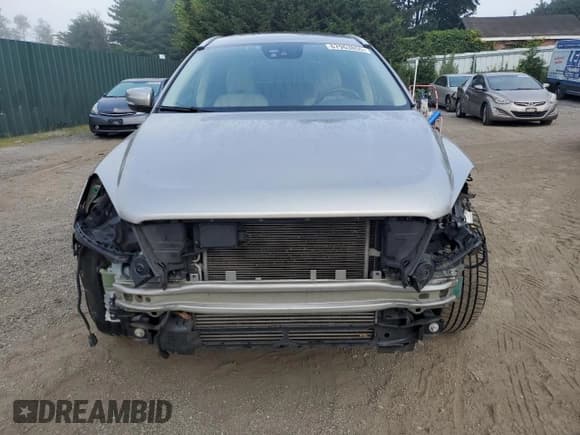 ✅ 2016 Volvo XC60 T5 Platinum • VIN: YV4612RM5G2854471 • Лот: 67963855. Опубликован ранее на Copart с пробегом 124 273 миль. Бесплатный доступ к архиву аукционных продаж из США и подробный отчёт об истории автомобиля на DreamBid. Изображение 5.